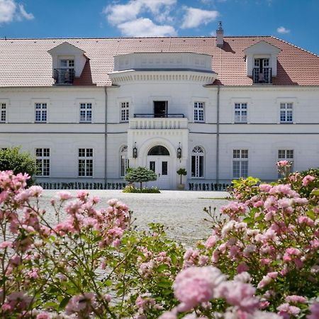 Palac Na Opieszynie Września Extérieur photo