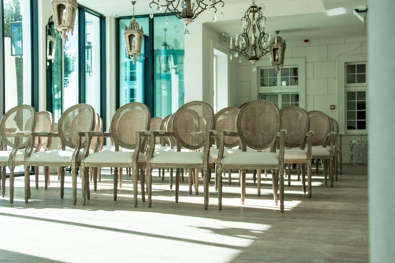 Palac Na Opieszynie Września Extérieur photo