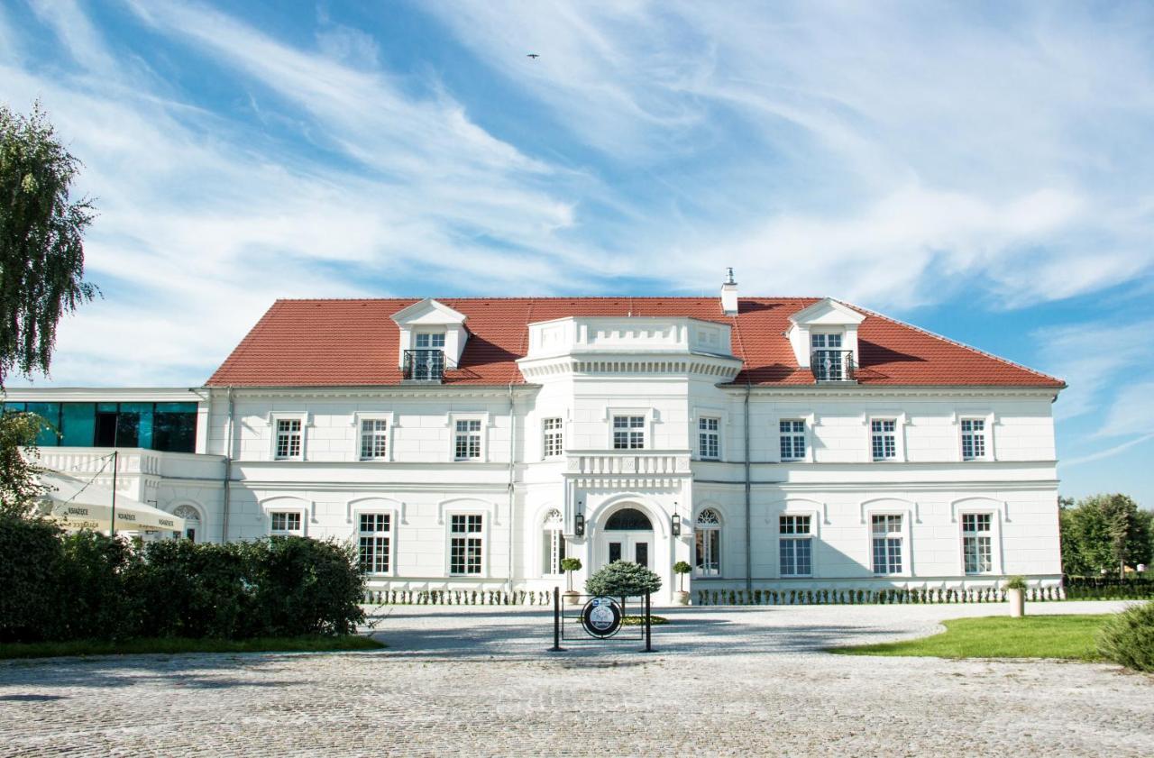Palac Na Opieszynie Września Extérieur photo