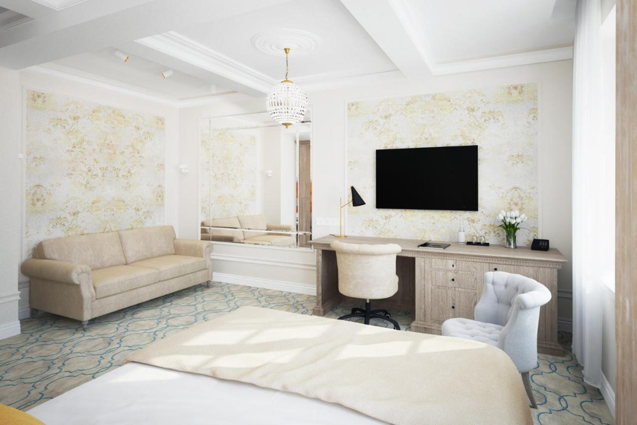 Palac Na Opieszynie Września Extérieur photo