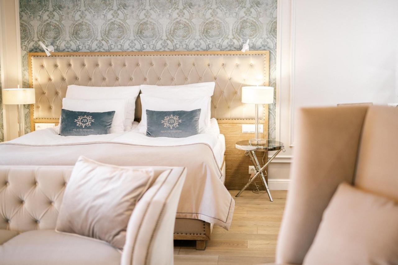 Palac Na Opieszynie Września Extérieur photo