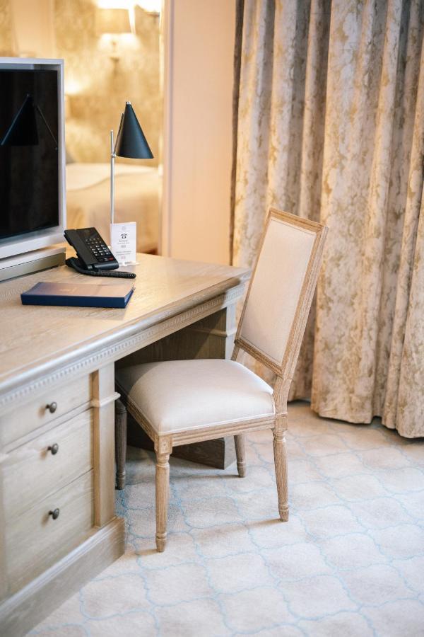 Palac Na Opieszynie Września Extérieur photo