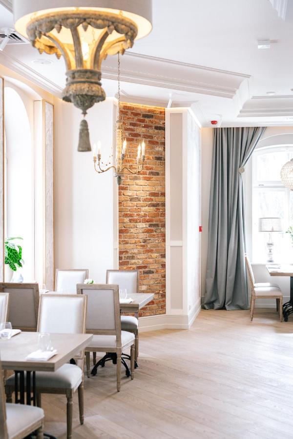 Palac Na Opieszynie Września Extérieur photo