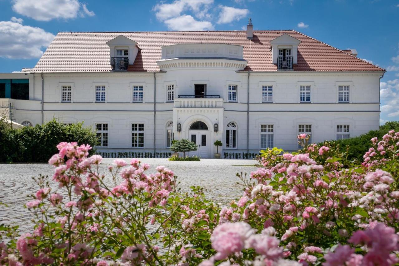 Palac Na Opieszynie Września Extérieur photo